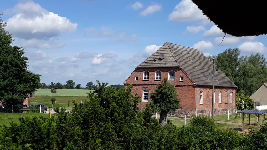 Lüdersdorf的民宿