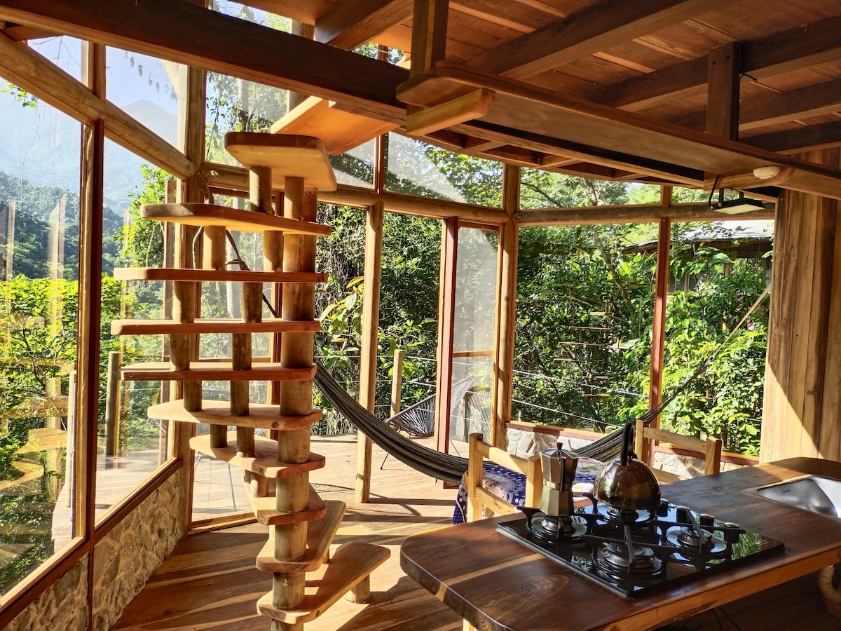 内华达山脉明卡的La Estrella木质度假木屋