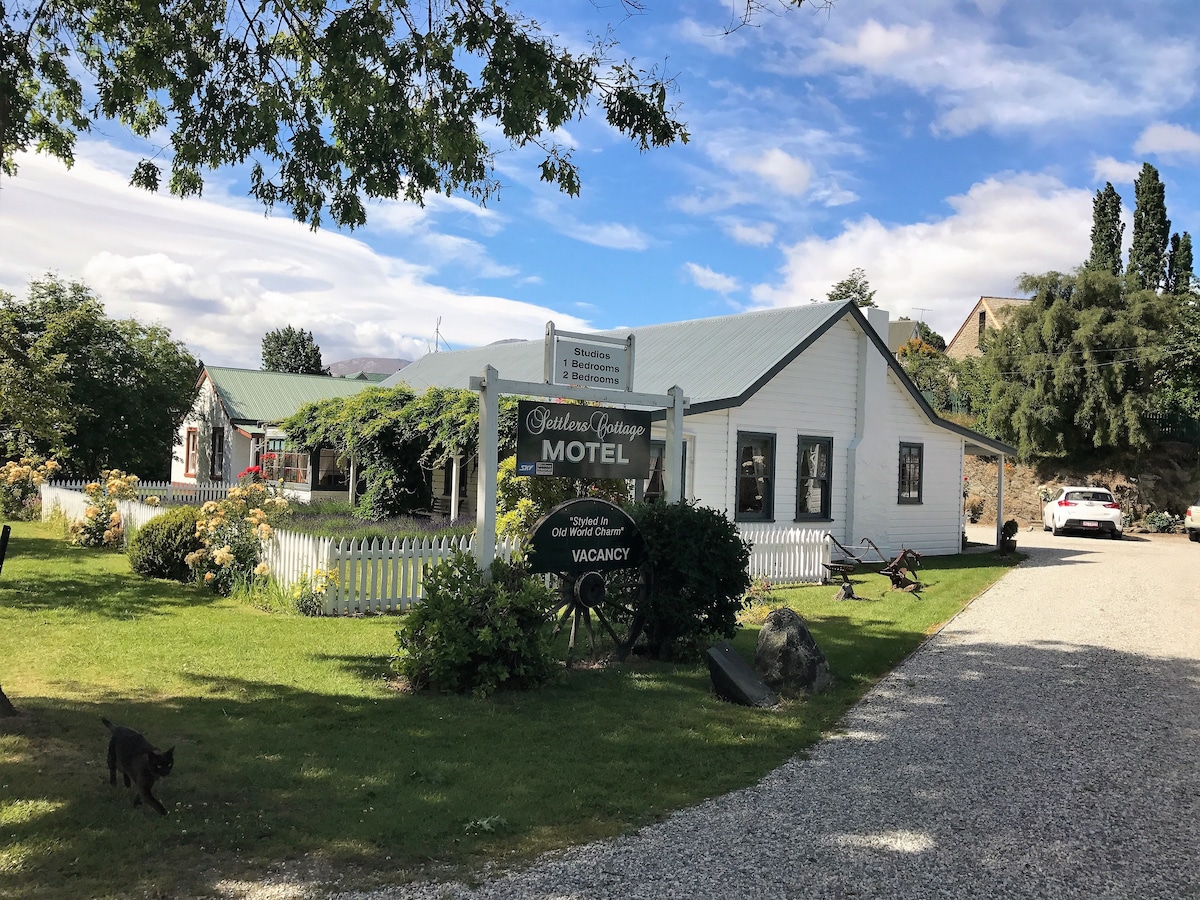 Settlers Cottages Arrowtown - Sleeps 2