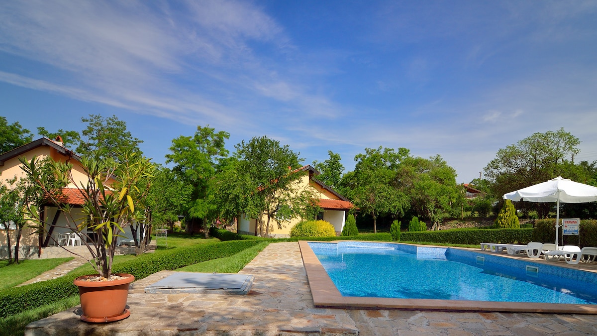 Green Life - 3 Villas with Private Pool