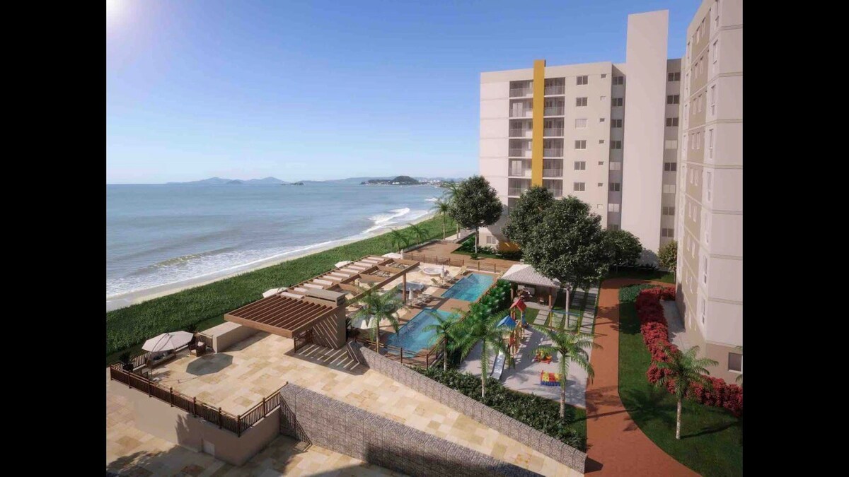 Resort em Barra Velha, Pé na areia Apto com vista