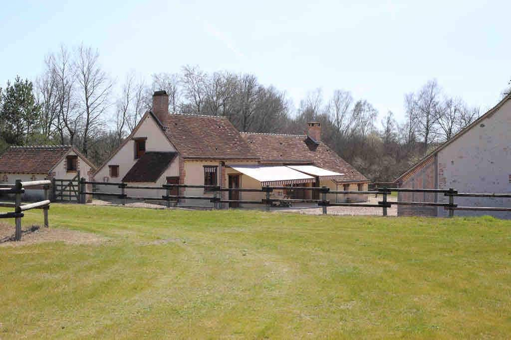 * La Crapaudière * Château de Chambord附近的泳池