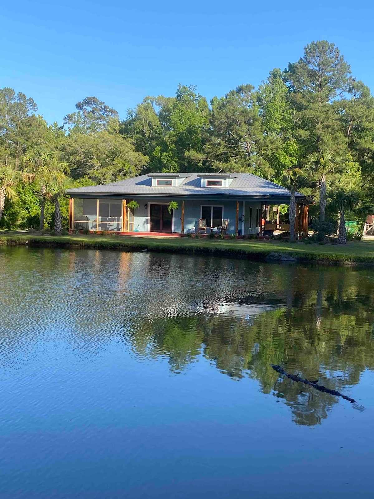 池塘上的小屋（ Le Cottage on the Pond ） ，宁静的藏身之处