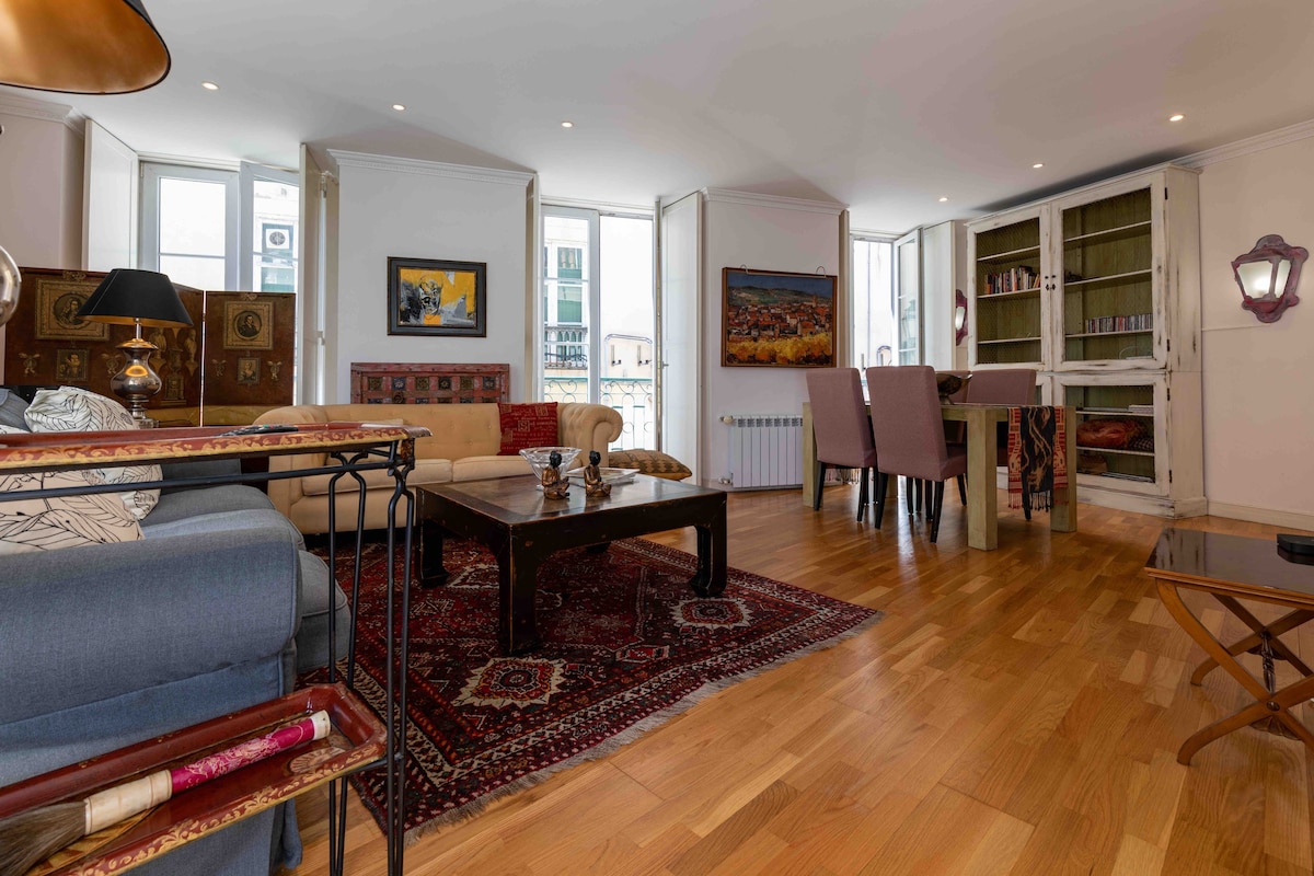 历史悠久的3卧室复式公寓在Lisboa