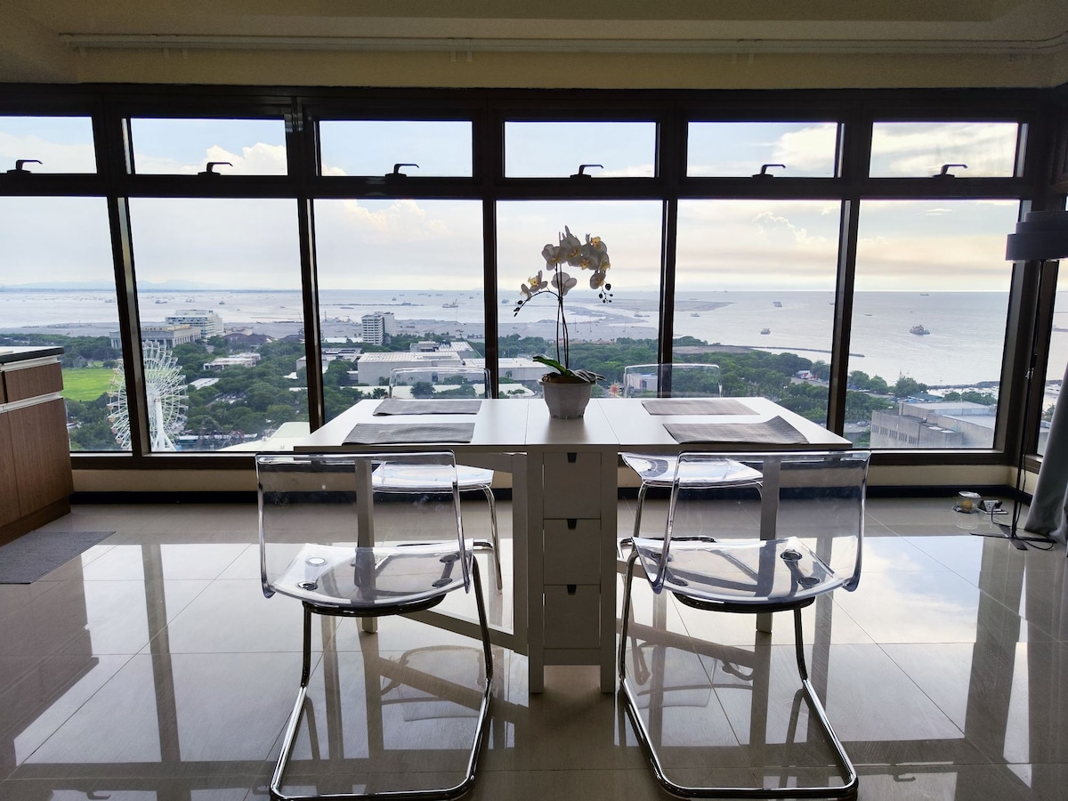 Panoramic View Of Manila Bay