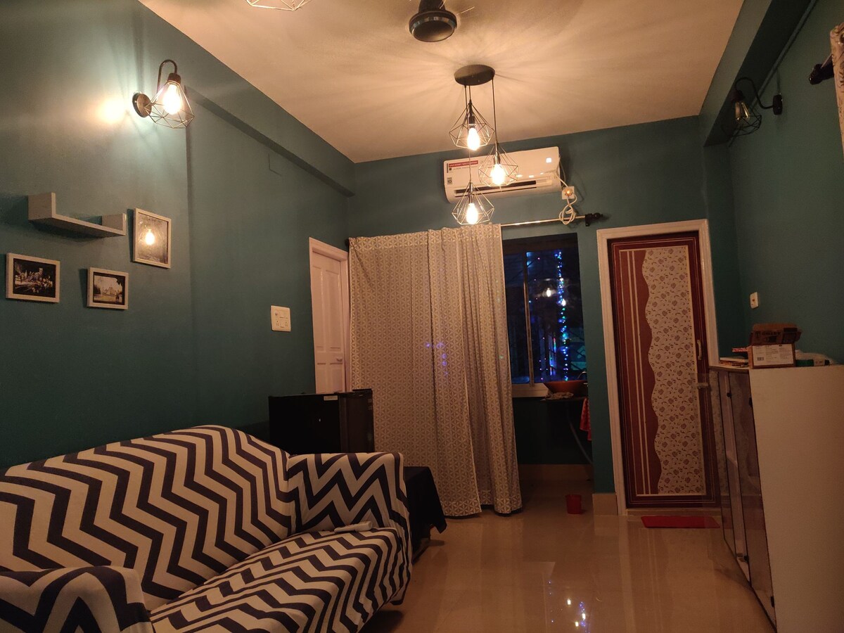 Blue Doors - Modern 2BHK Apartment in Kolkata