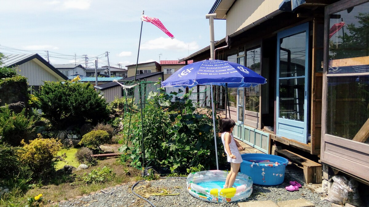 Traditional Japanese house and garden "HACHI”