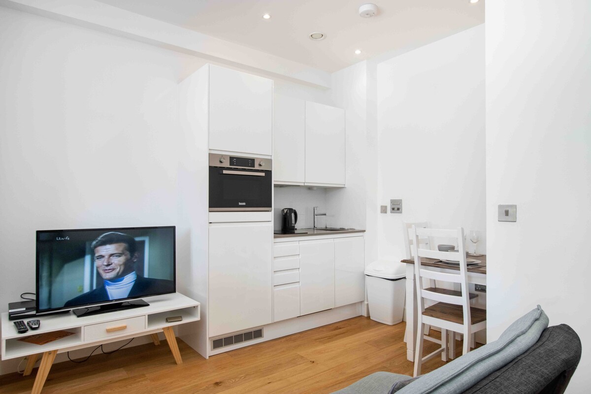 Luxury Apartment Luton town, Station 602