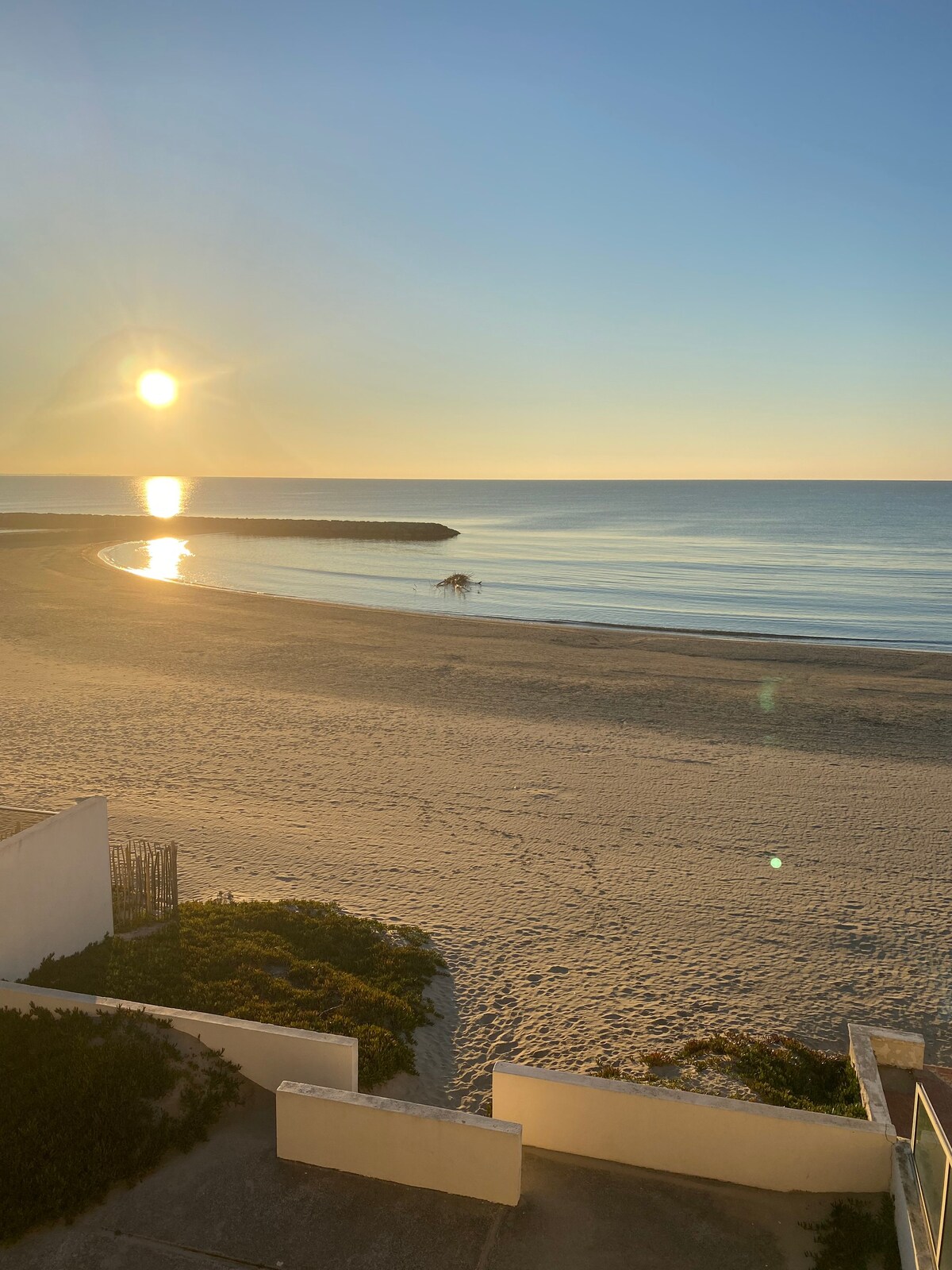 Magnifique studio avec terrasse en front de mer