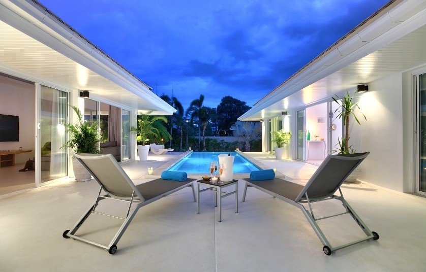 Modern & Charming pool villa