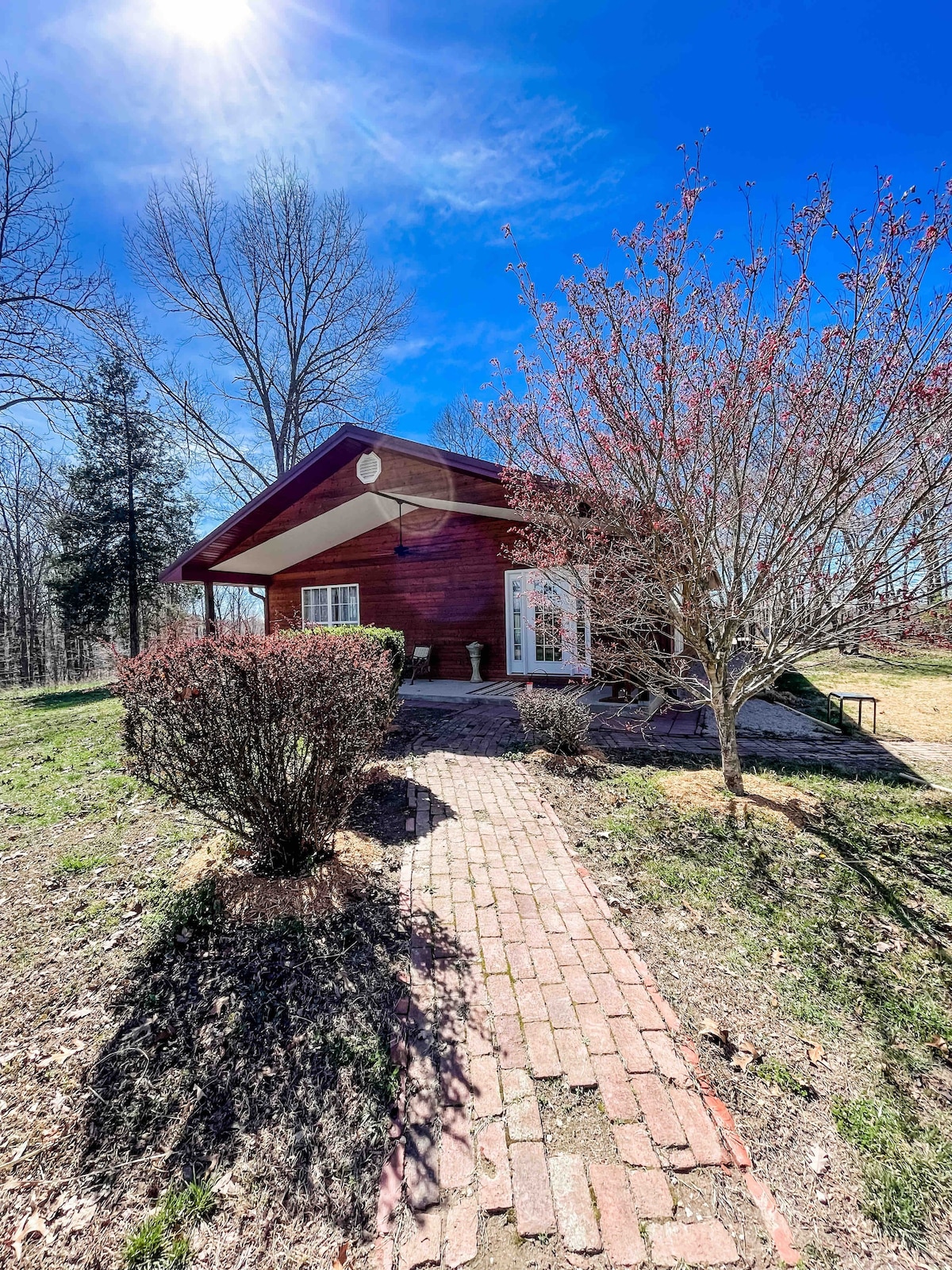 Alley Spring Ridge Cabin in Eminence, MO