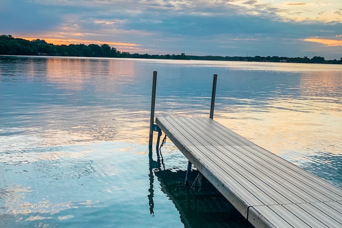 Lakeview Loft at Arrowhead Cabins