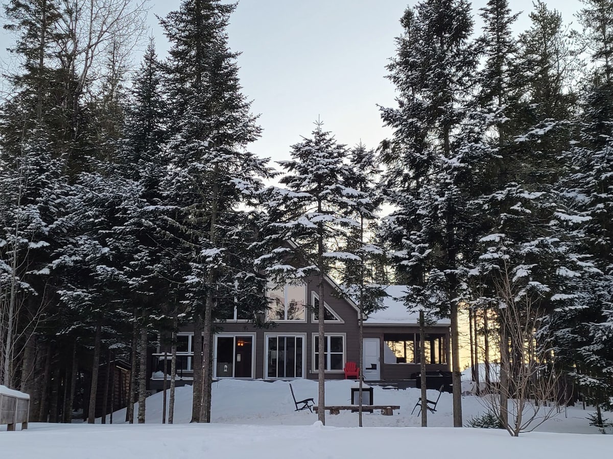 Chalet bord de l 'eau à Saint-Côme