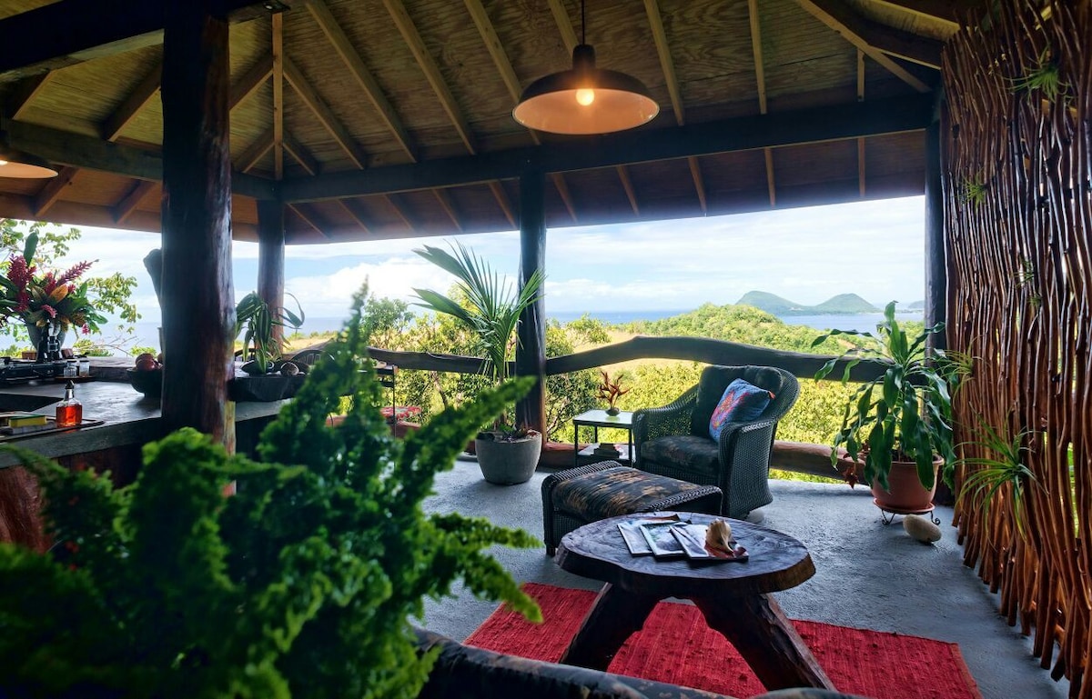 HIDEAWAYs- Madé Cottage-Exotic Treehouse-Seaview