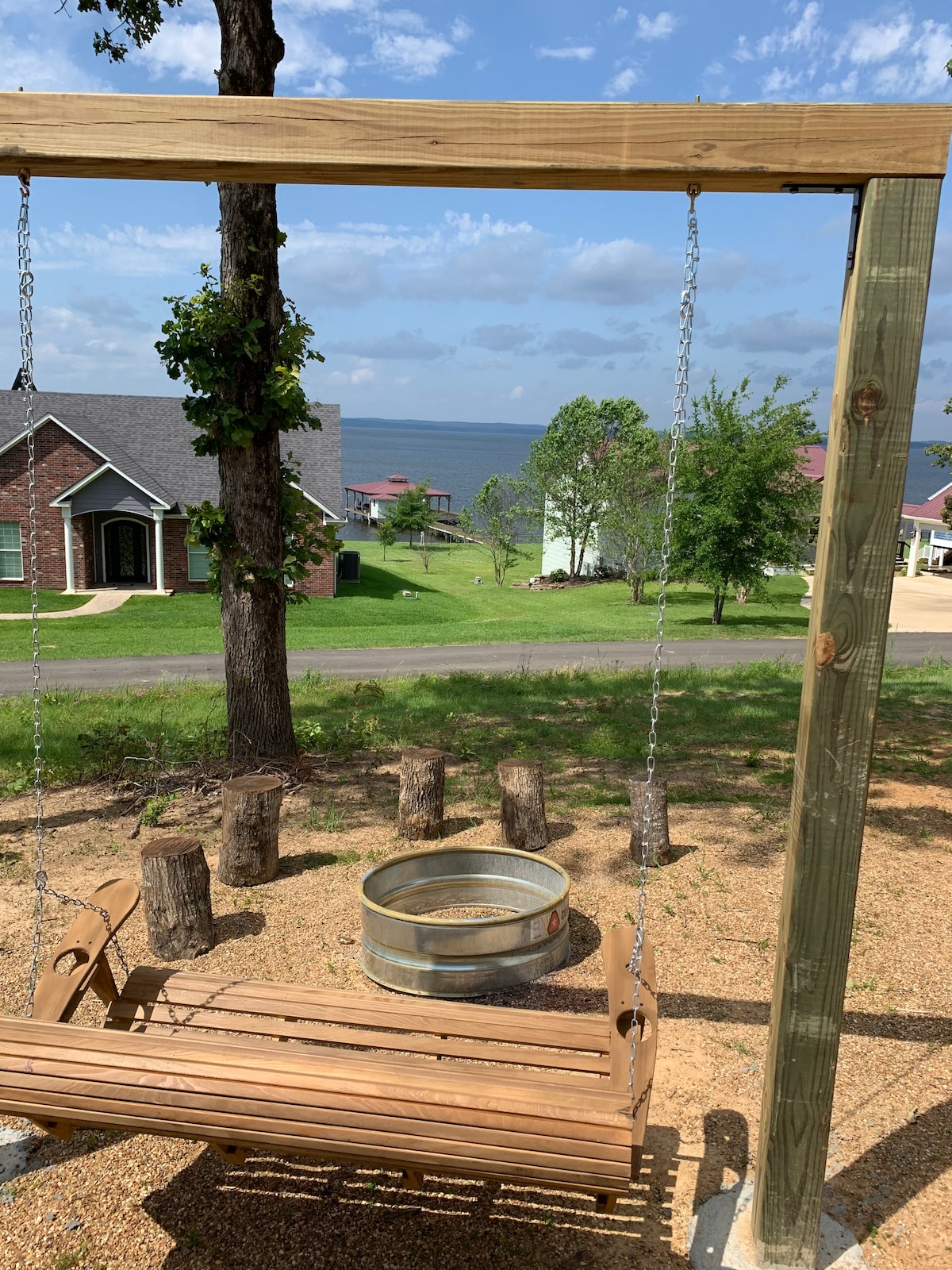 Acadian Shores Cabins. Cabin-2 Lake View