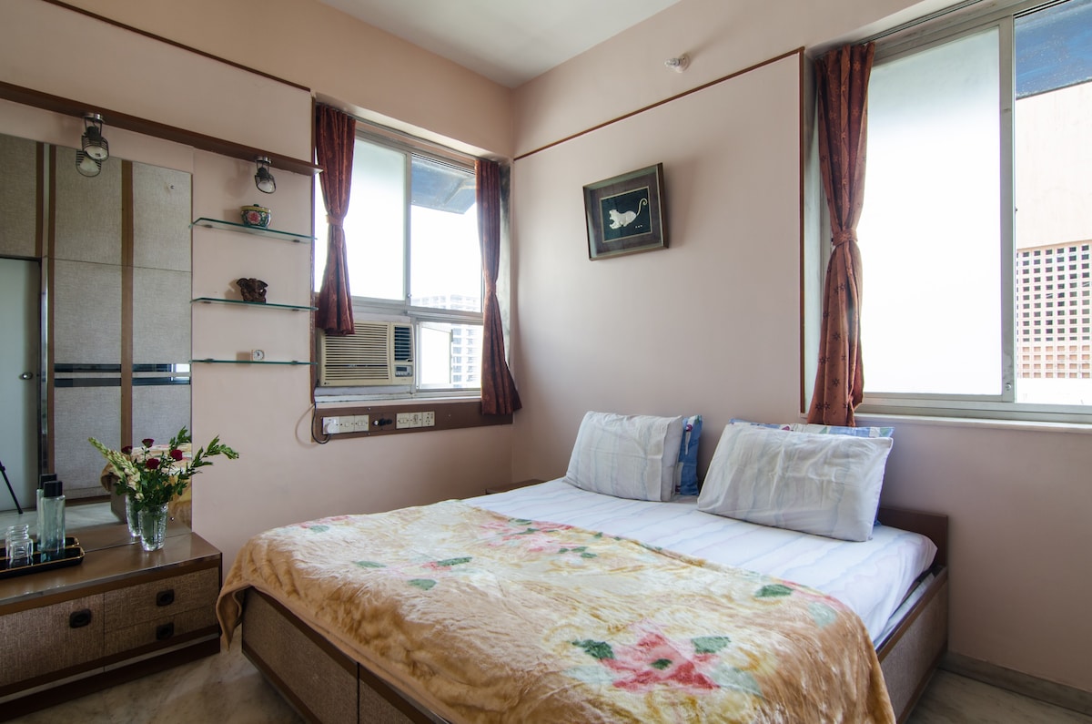 舒适的房间和套内卫生间-马拉巴尔山（ Malabar Hill ）