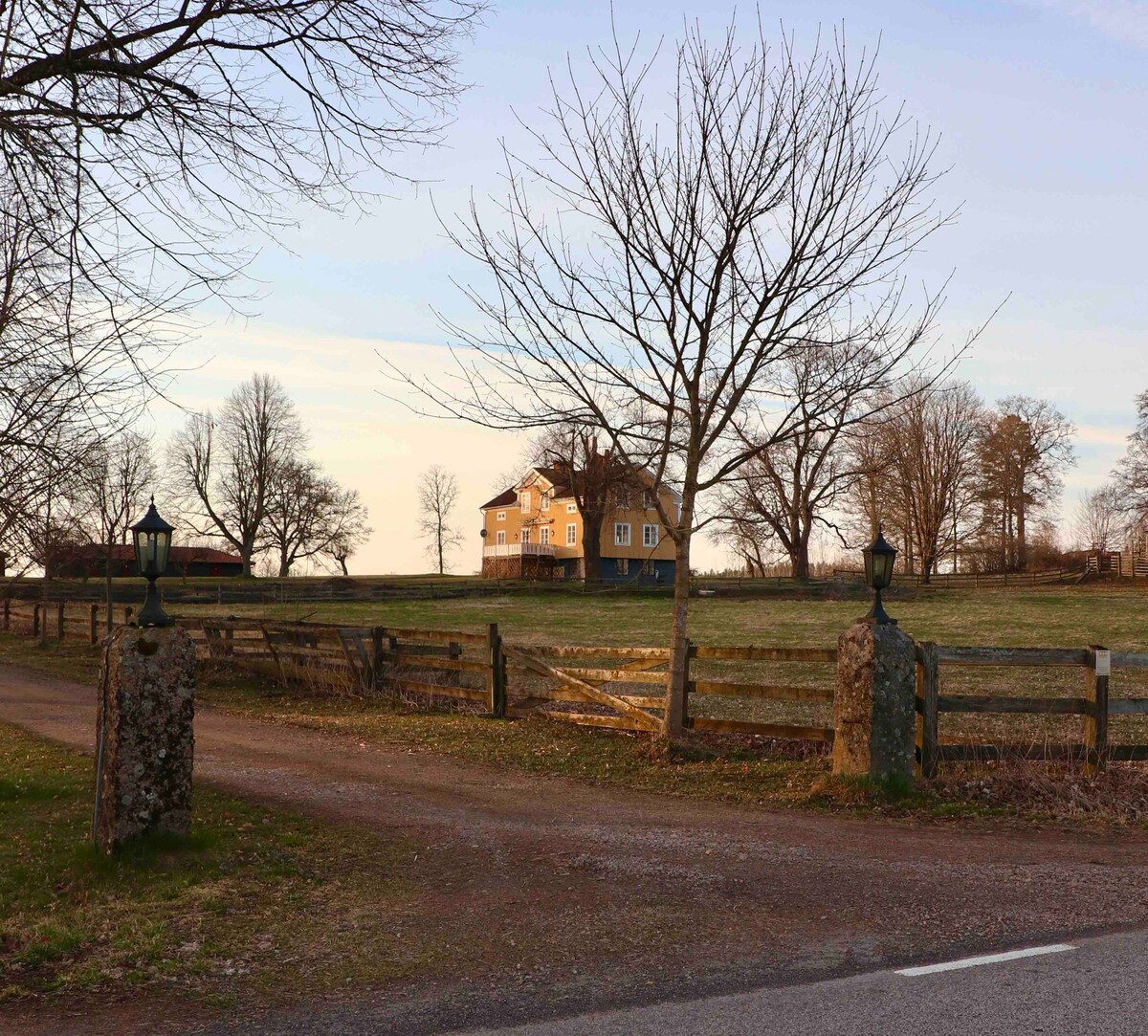 Vistelse i en herrgårdsmiljö med unik natur.