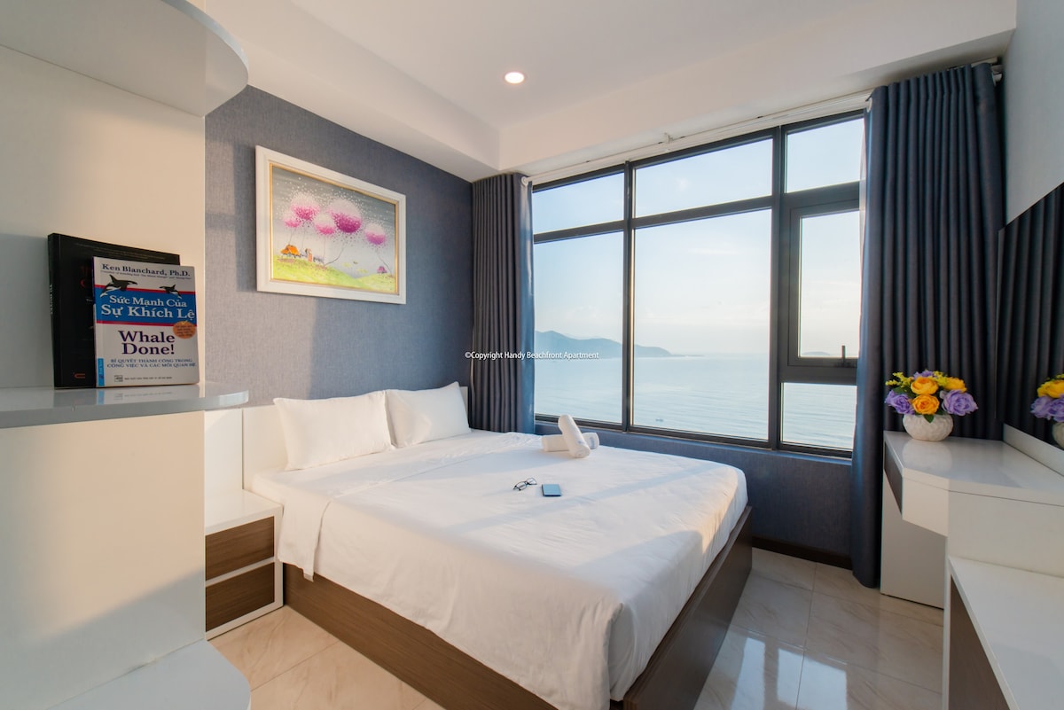 Sea View  Apartment at Muong Thanh Oceanus