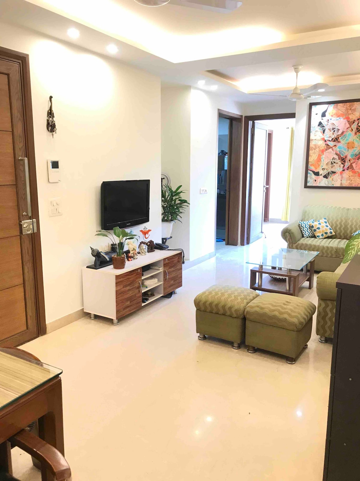 Kaveri-3 BHK ， *电梯*帮助*步行评分99 *地铁2分钟