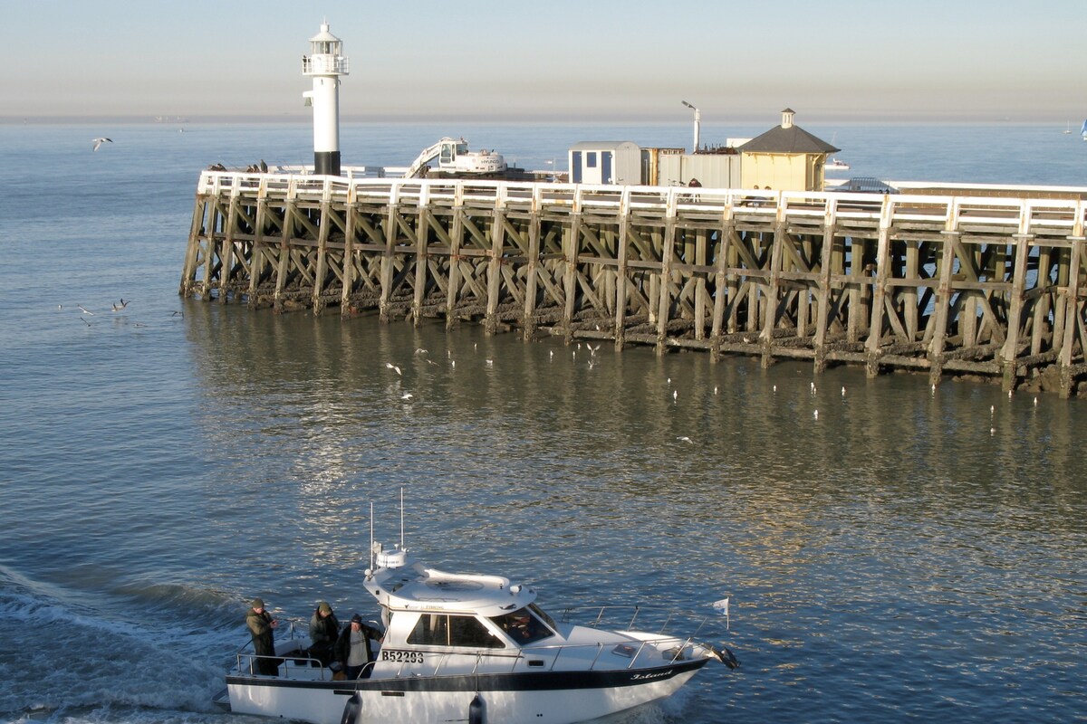 Blankenberge Zeedijk顶层公寓Oosterstaketsel