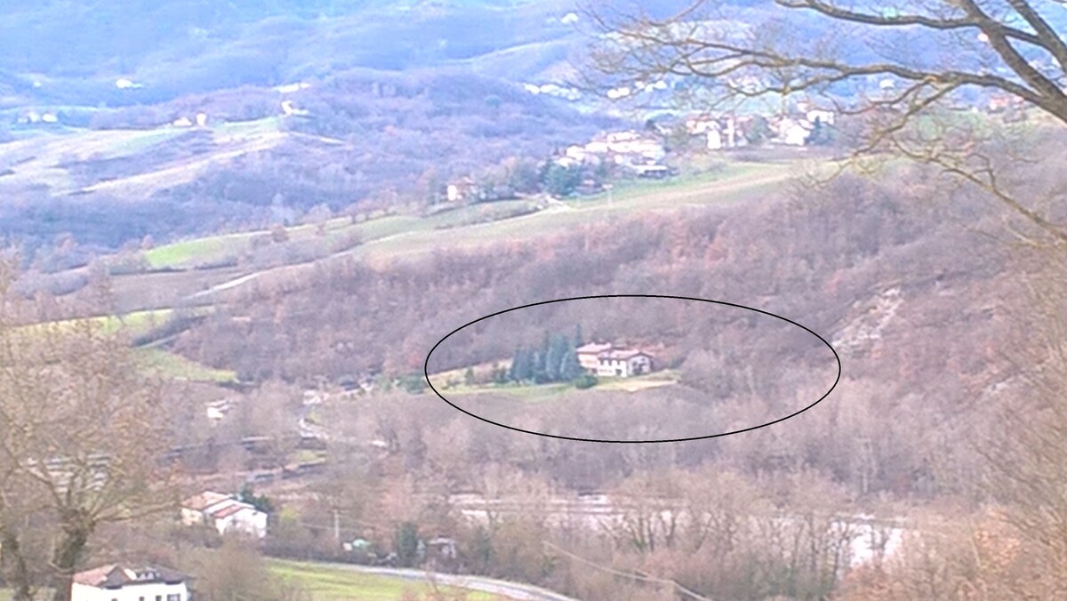 Residence Luigia, casa in sassi tra fiume e bosco.