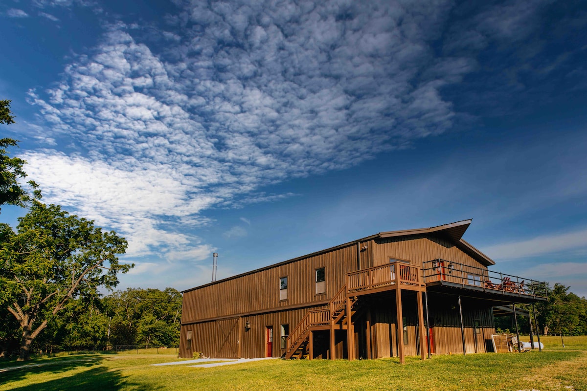 Beautiful 4,800 sq. ft lodge nestled in the woods