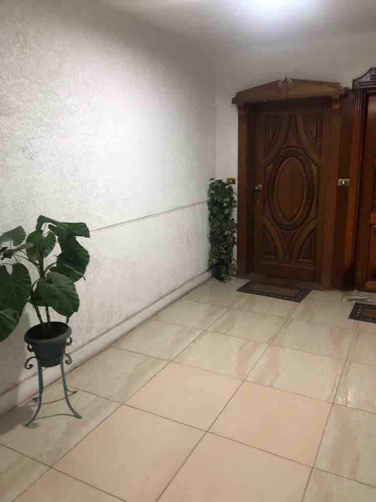 Cozy fully equipped APT KafrAbdo - Abo elnawatyr