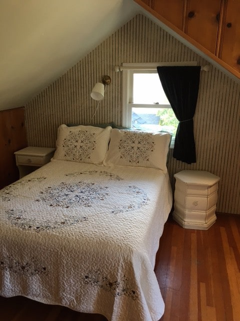 Glasgow Bay House West Bedroom