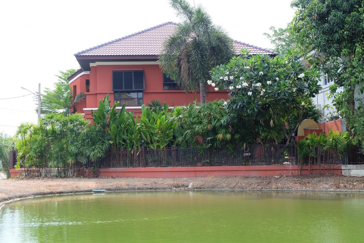 曼谷老城区附近的私人别墅