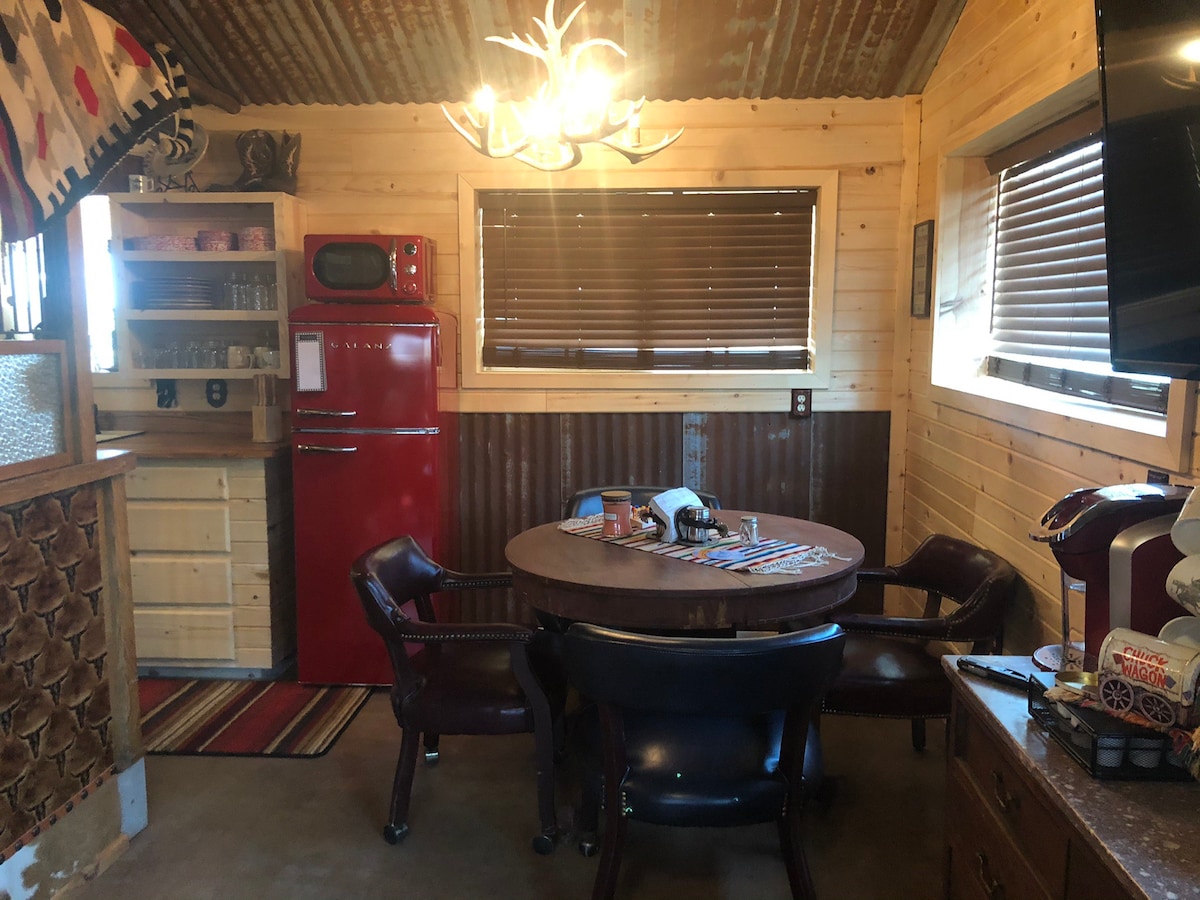 Yocham 's Ponderosa Bunkhouse