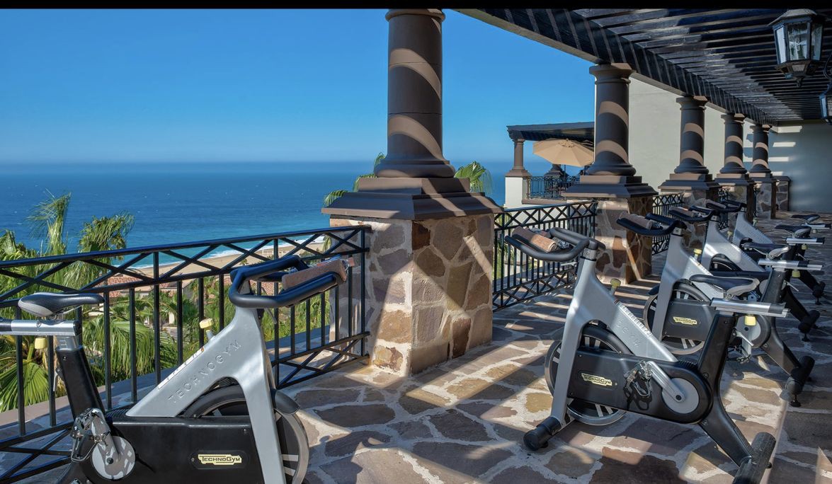 Cabo King Bed, Spa, Gym and Golf Resort Condo