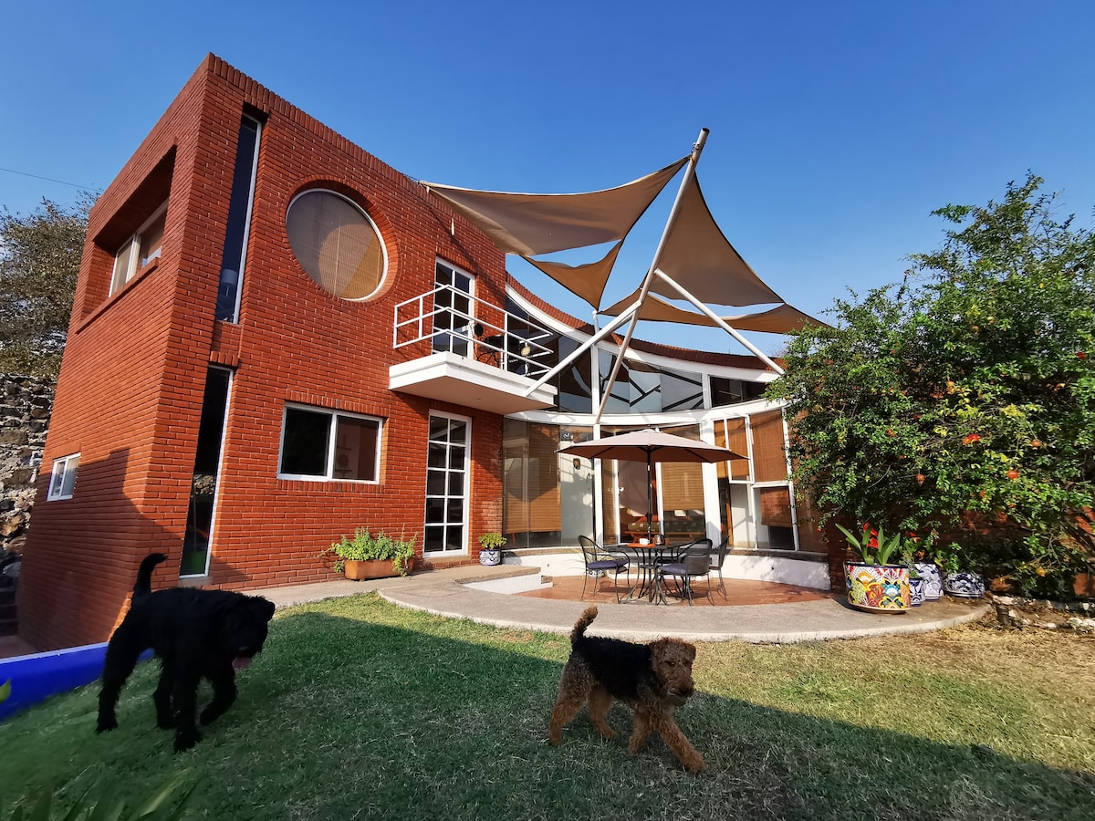 Casa y Bioalberca VERGELES DE OAXTEPEC