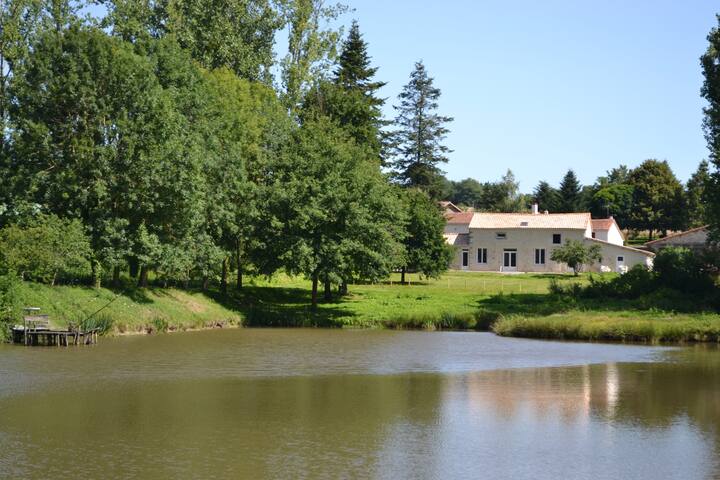 La Forêt-sur-Sèvre的民宿
