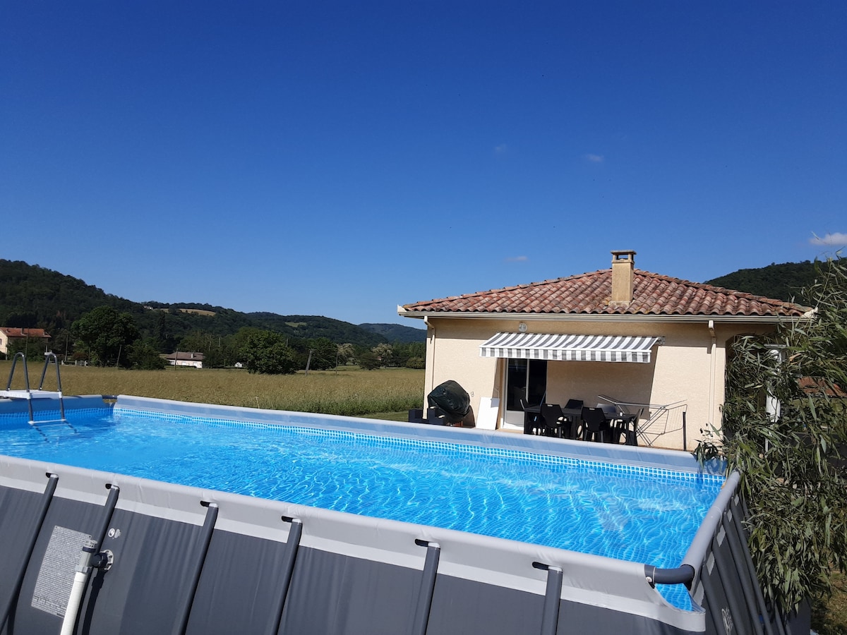 Villa avec grand terrain au pied des Pyrénées