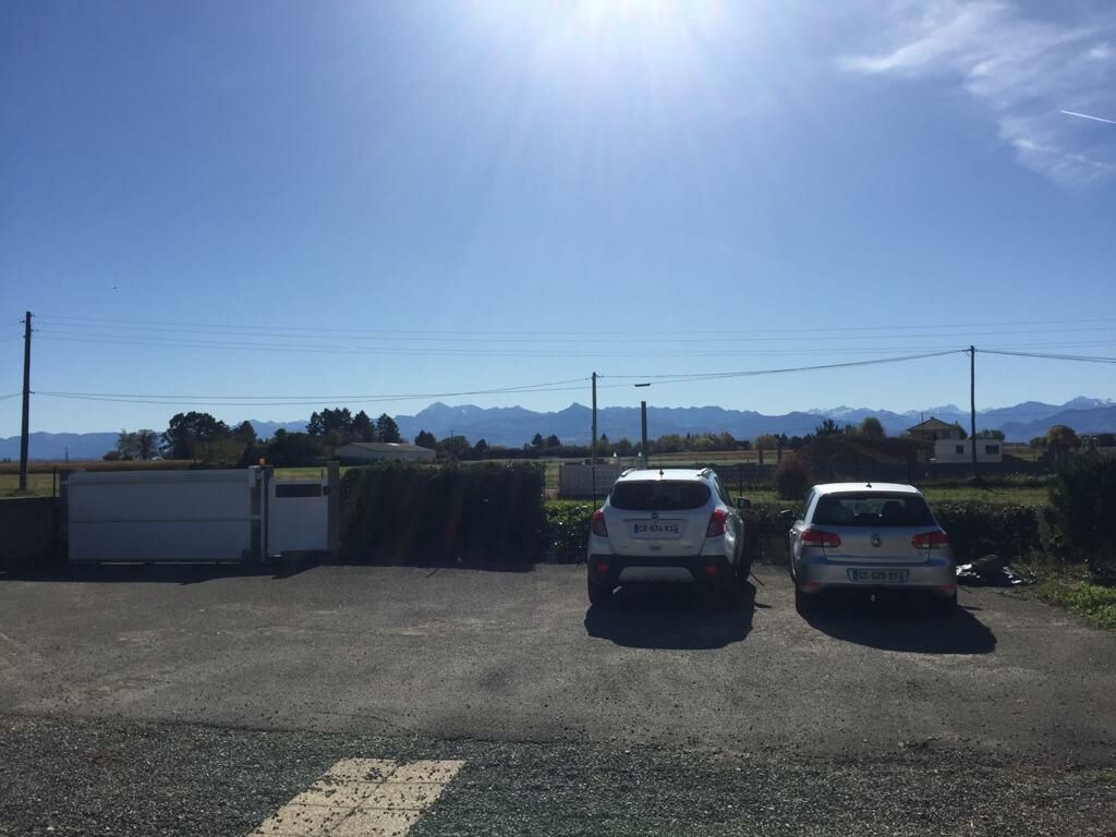 Grande maison avec vue sur les Pyrénées