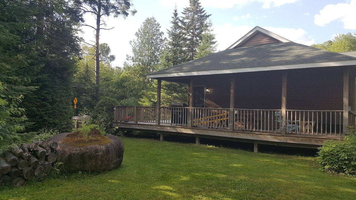 Bear Cub Lodge - An Adirondack Mountain Retreat