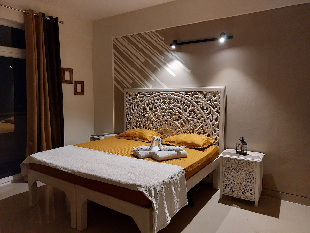 Raghukul Artistic 2床公寓， 5公里-Taj和3公里-F餐厅