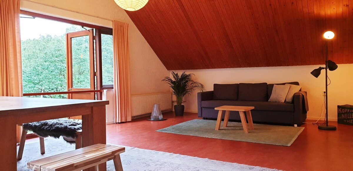 Spacious apartment in Forest, 15 min bike to WUR