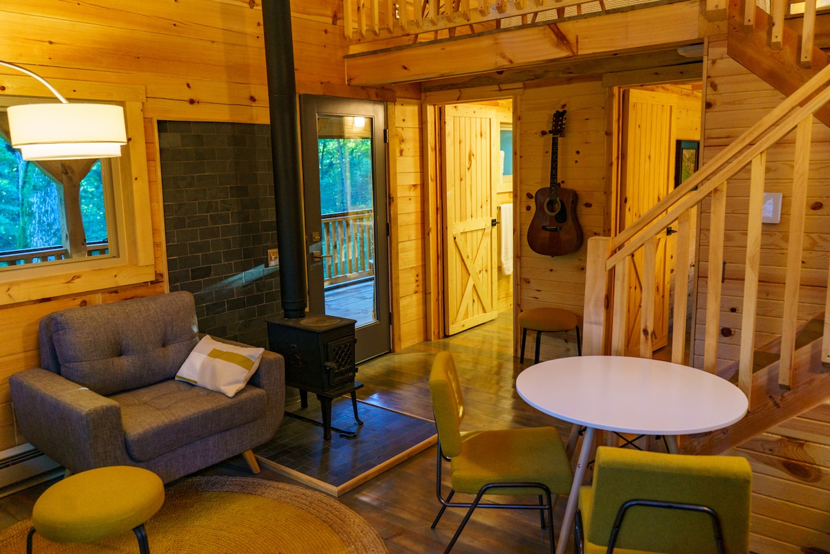 Towhee Cabin at Driftless Creek