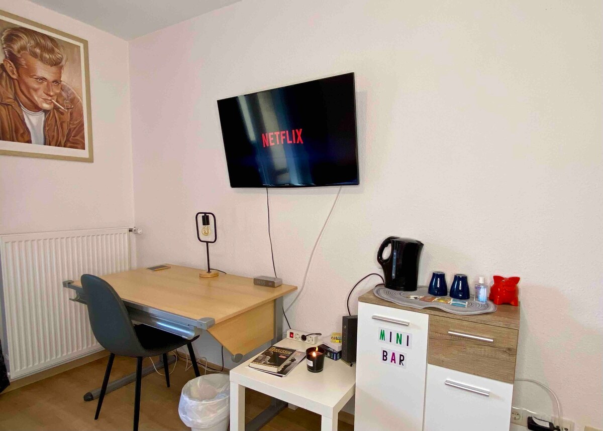 Privatzimmer Parking Netflix Balkon Kingsizebed