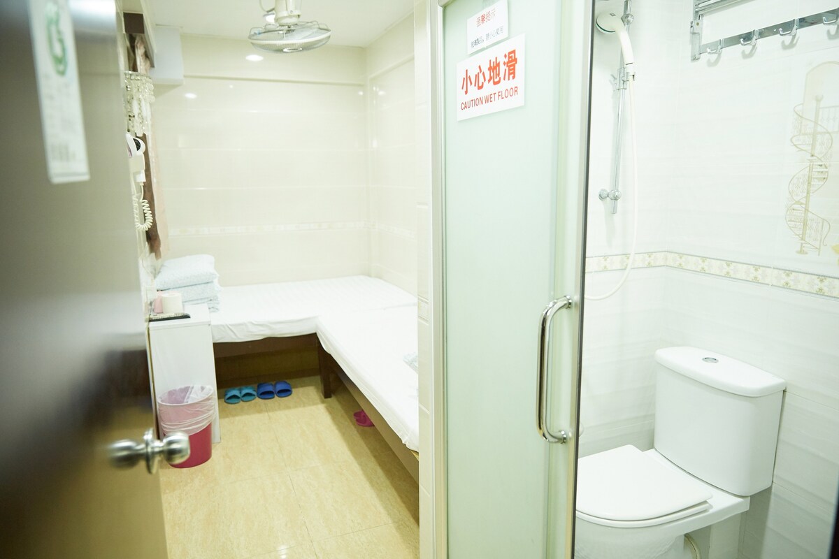 HQ2-2人双床房　1min MTR/subway+Private bathroom