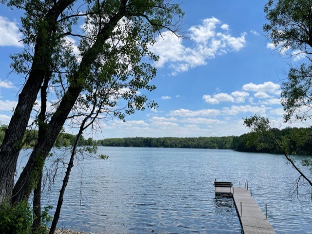 Peaceful Cabin on the Lake
