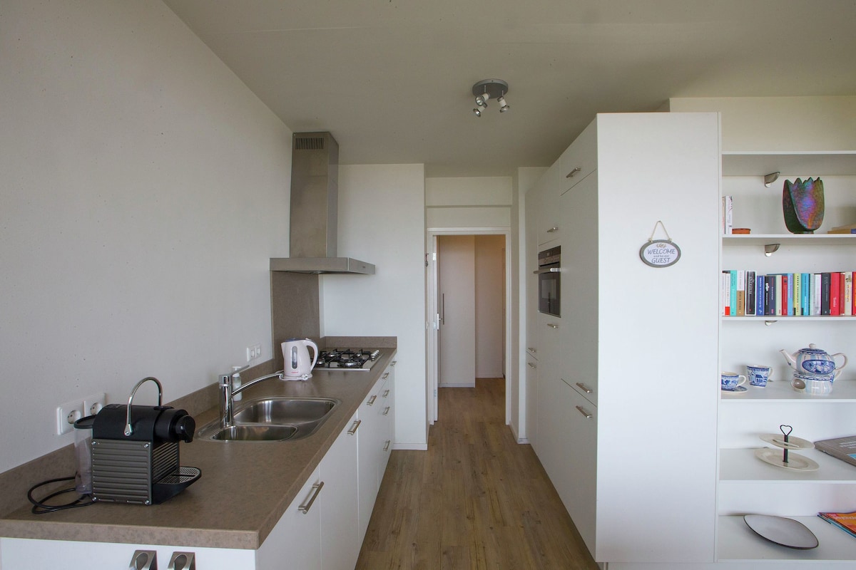 舒适的公寓，位于Noordwijk aan Zee ，带阳台