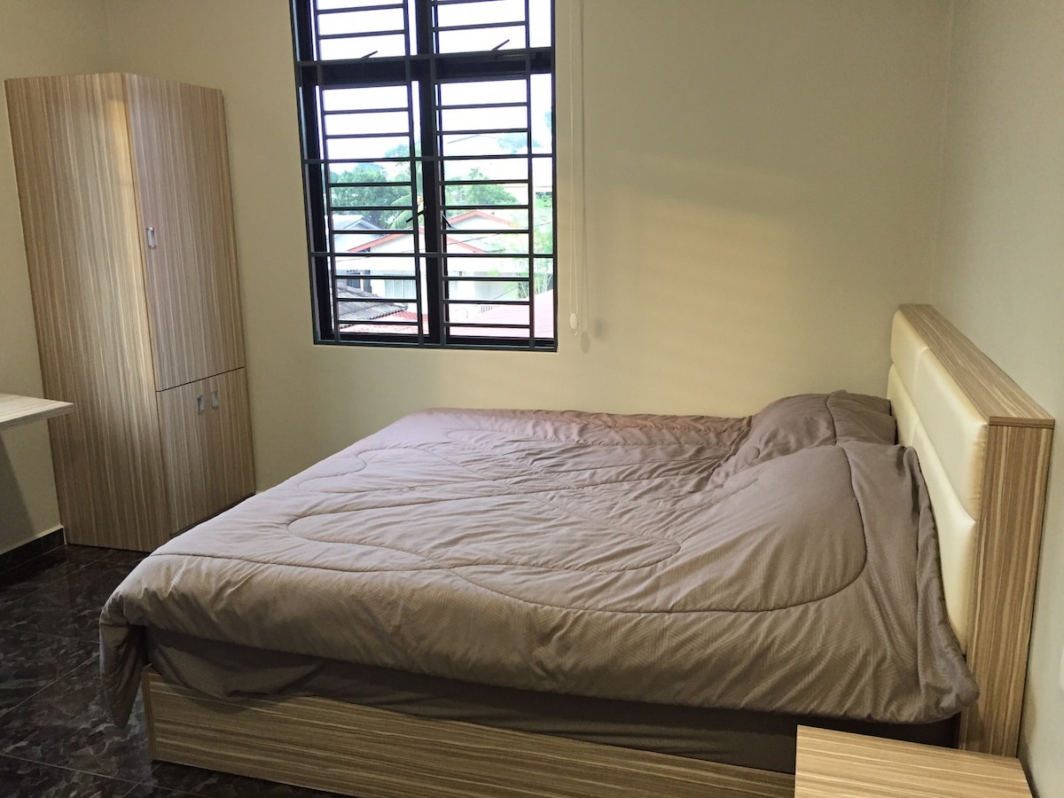 Mersing Double Room (2 Bedroom 2 Private Bathroom)