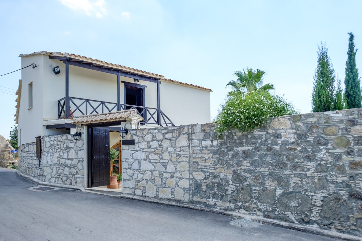 Traditional House I Agia Varvara Village