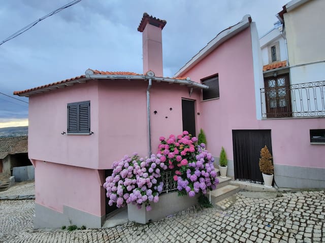 Castelãos e Vilar do Monte的民宿