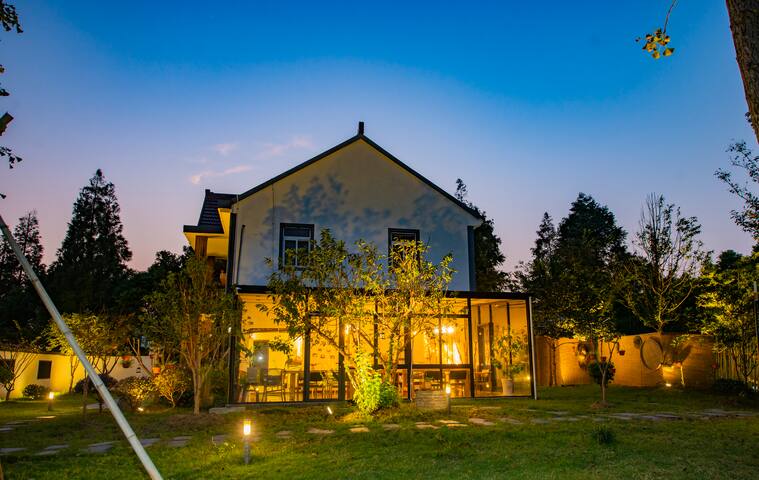 嘉兴市平湖市文化和广电旅游体育局附近的民宿推荐