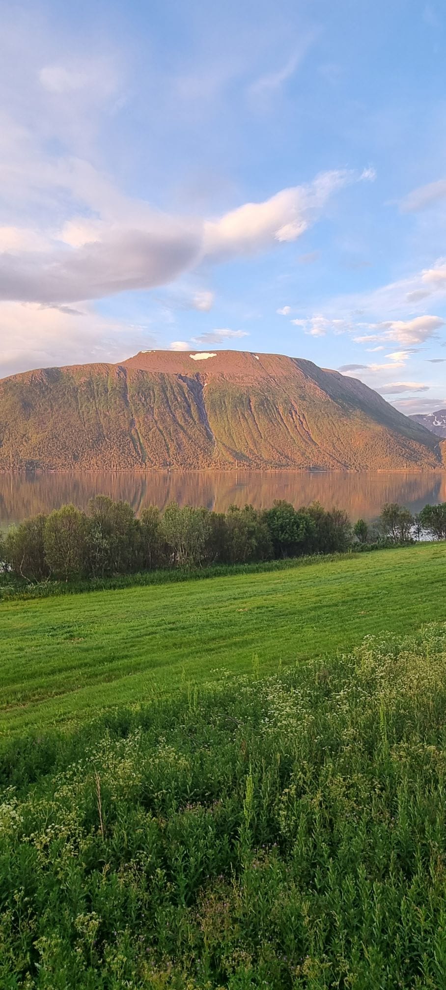 Opplev vakker natur mellom Lofoten og Vesterålen