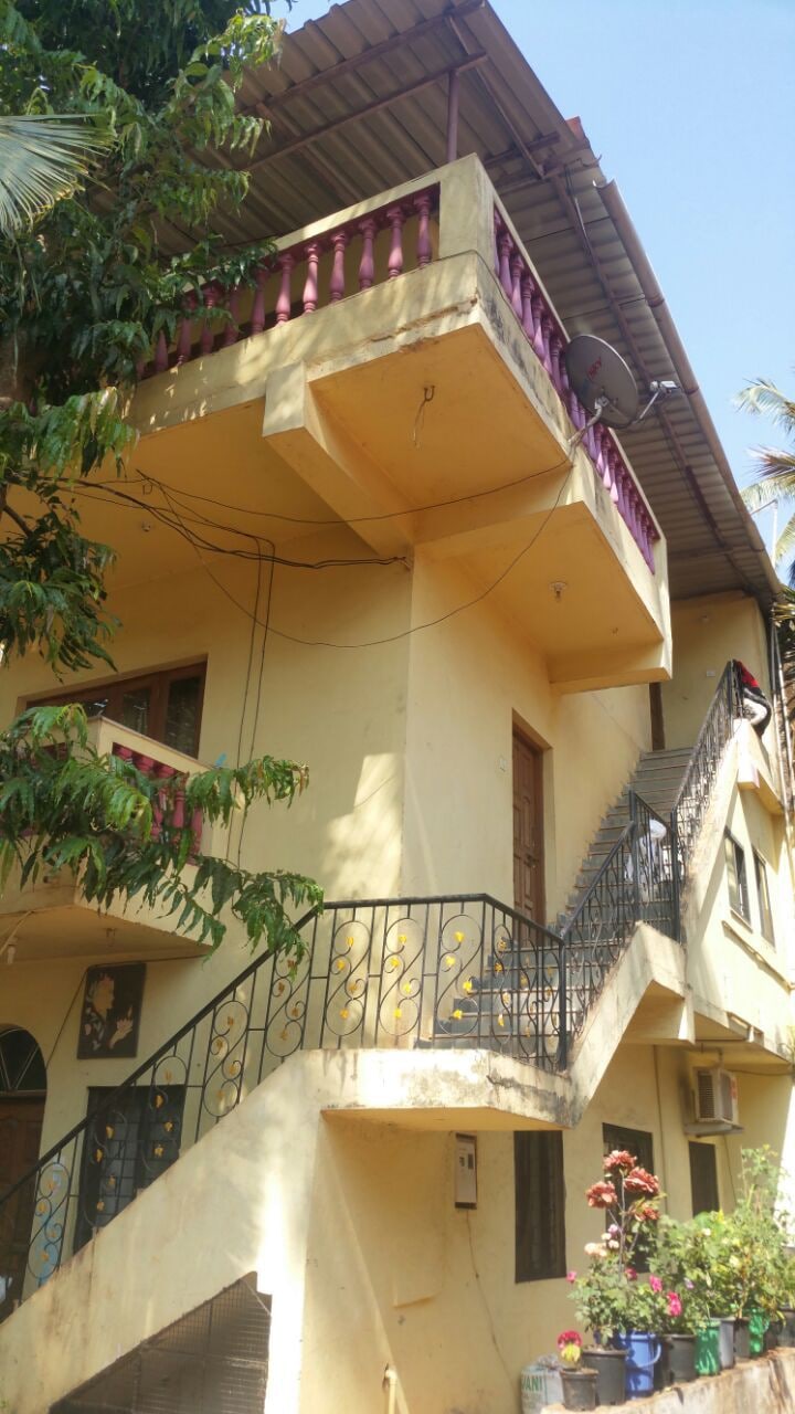 1 BHK in Calangute (wifi/power backup)