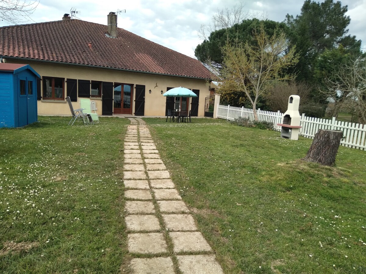 Maison de 98 M2 au calme avec jardin privatif clos